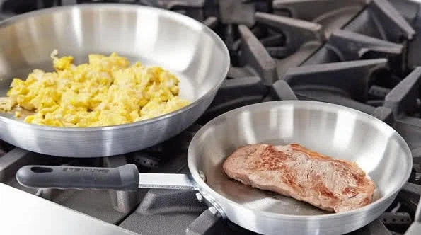 Diwali Approaching, Make Sure Not To Use Aluminium Vessels And Pans, Non-Stick Pans With Damaged Non-Stick Coating For Preparing Diwali Delicacies